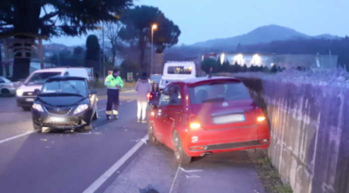 Brivio: incidente lungo la SS 342. Tre persone coinvolte