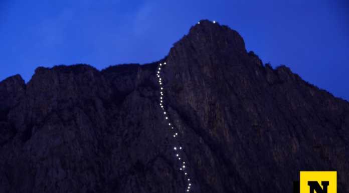 La ferrata del Medale si illumina in occasione della riapertura