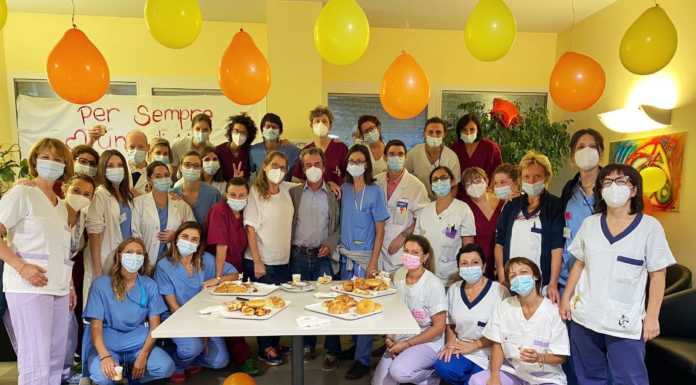 La storia di Yana, piccola nata a Lecco dopo la fuga dalla guerra in Ucraina Il team di ostetricia e ginecologia dell'ospedale di Lecco