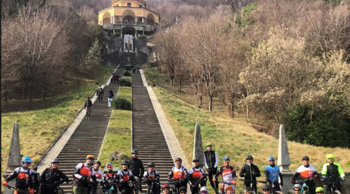 Atleti del Torrevilla Bike impegnati nel Sartirana Ride