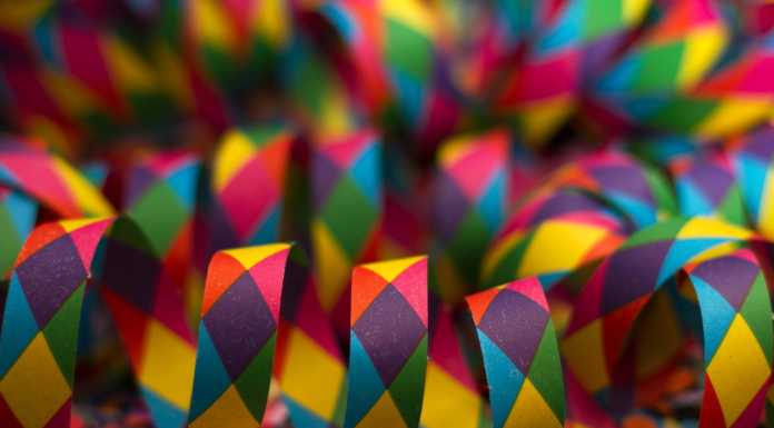 Valsassina. Carnevale 2022: una sfilata virtuale con il Museo “La Fornace” carnevale stella filante pixabay