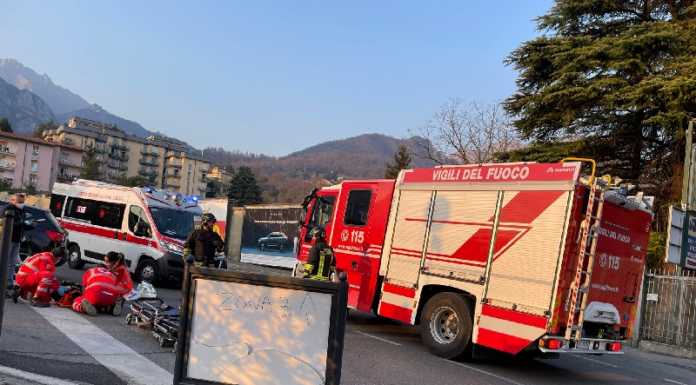 Lecco. Scontro tra auto e moto: ferito un giovane biker