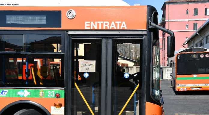 Bus gratis agli under 19, centrodestra contro: “Aggrava i conti”