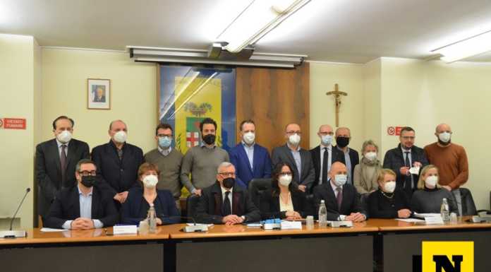 La Provincia saluta il Prefetto De Rosa: “Un punto di riferimento sin da subito”