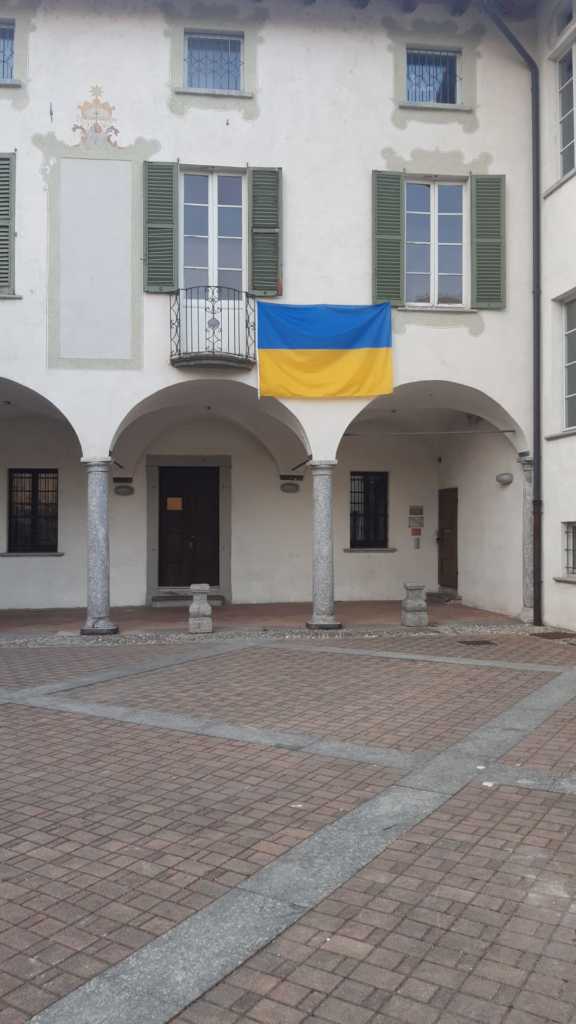 Centro Fatebenefratelli Valmadrera bandiera Ucrina