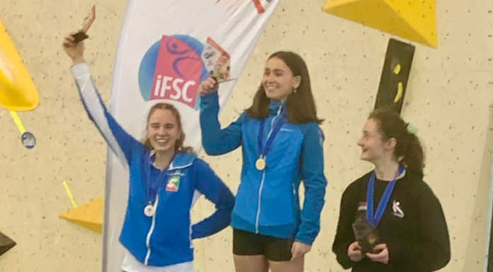 Arrampicata. Beatrice Colli d’argento in Coppa Europa U20 Boulder Beatrice Colli (a sinistra) sul secondo gradino del podio di Coppa Europa