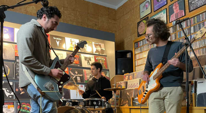 Grande festa al Disco Shop col talentuoso Pit Coccato