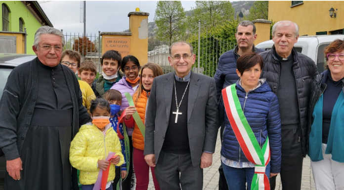 Monsignor Delpini in visita a Colle Brianza: “Per noi una giornata speciale”