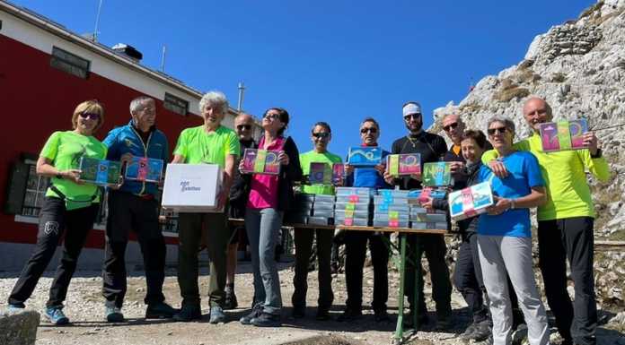 I biscotti della ricerca di Telethon arrivano… in cima al Resegone