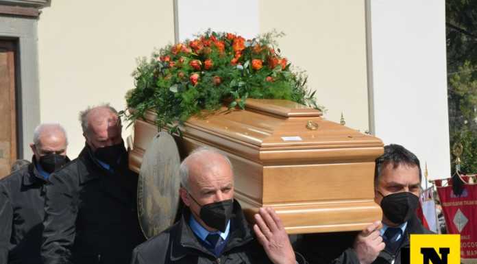 A Rossino il commosso addio a Cosimo De Franco: “Per tutti noi eri il Dottore”