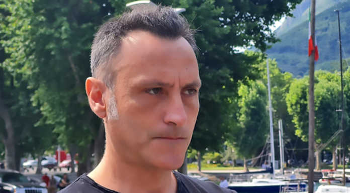 Bici e monopattini in centro: “Pedoni a rischio, servono più controlli” Marco Caterisano