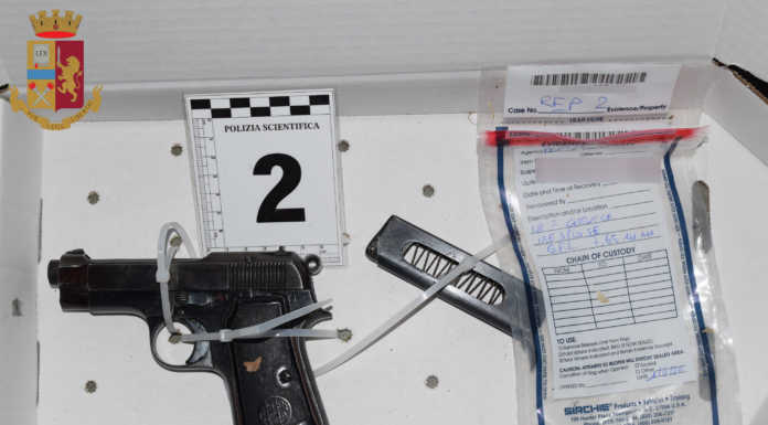 Viale Turati. Pistole e droga, due persone arrestate dalla Polizia