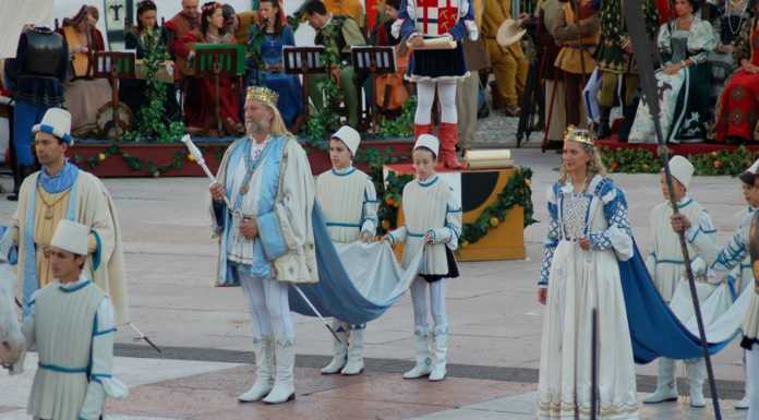 Scacchi il gioco senza età. La partita a scacchi viventi scacchi marostica