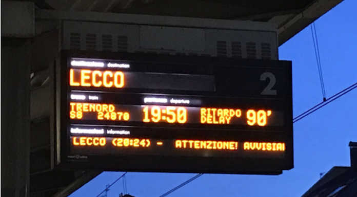 Guasto ad Arcore, treni in ritardo: odissea per il rientro dei pendolari