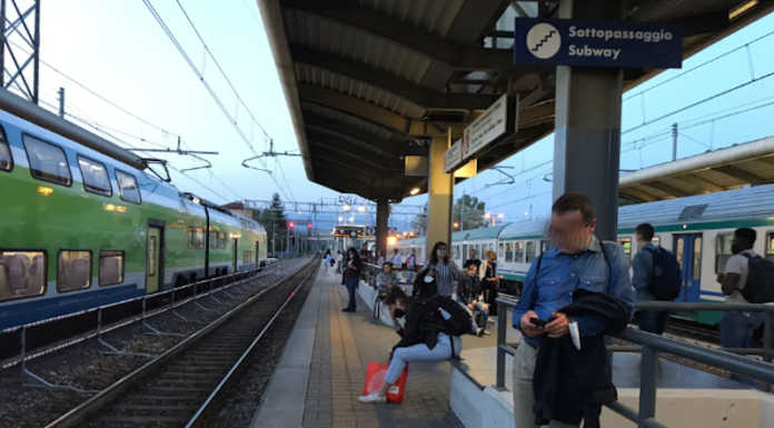 Treni. Dopo la riapertura, subito guasti sulla Milano-Tirano. Circolazione rallentata