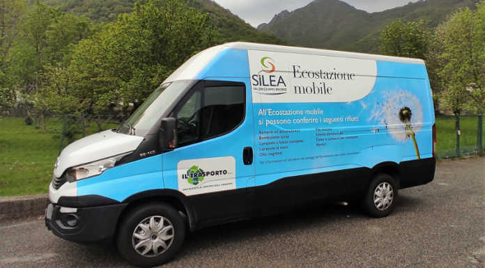 Rinnovato il look dell’ecostazione mobile di Silea: “Più riconoscibile e identificabile”