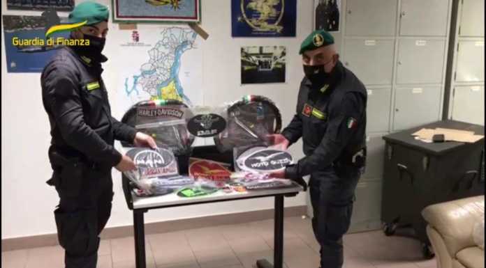 “Made in Italy” contraffatto, sequestrati migliaia di accessori per auto