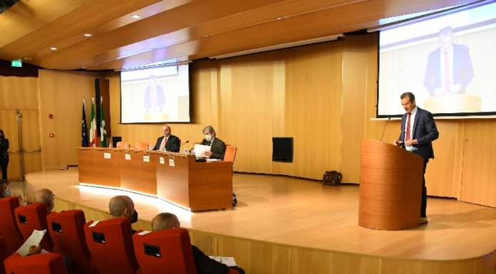 Economia lecchese in ripresa ma calano gli occupati: -7 mila in un anno