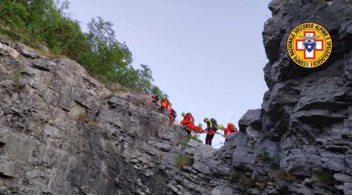 Esercitazione del Soccorso Alpino in ferrata a Perledo