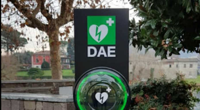 Brivio, ruba il defibrillatore sul lungofiume: fermato dai Carabinieri
