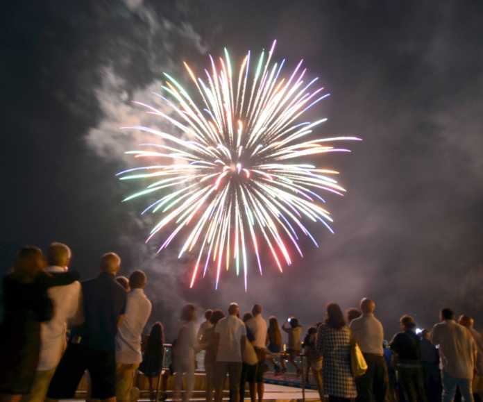 Lecco: Fuochi d'artificio Festa del Lago 2022
