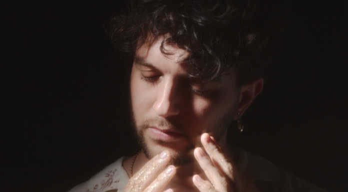 Musica. In uscita “Oro”, il nuovo EP dell’artista lecchese Malavedo