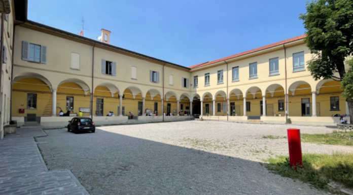 Merate, estate di lavori per il Collegio Manzoni, sede delle scuole medie Collegio Manzoni Merate