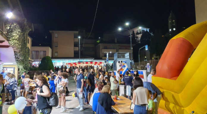Notte Bianca, che successo! Allegria e spensieratezza “invadono” Calolzio
