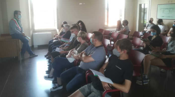 Paderno, per il 2 giugno consegnate le Costituzioni ai neodiciottenni