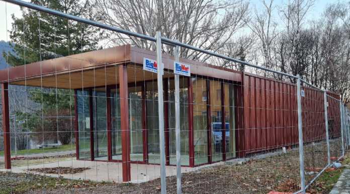 Dehors di Pescarenico, verso la fine lavori. Affidamento per 10 anni