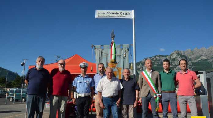 Lecco. Il piazzale della Piccola intitolato all’alpinista Riccardo Cassin