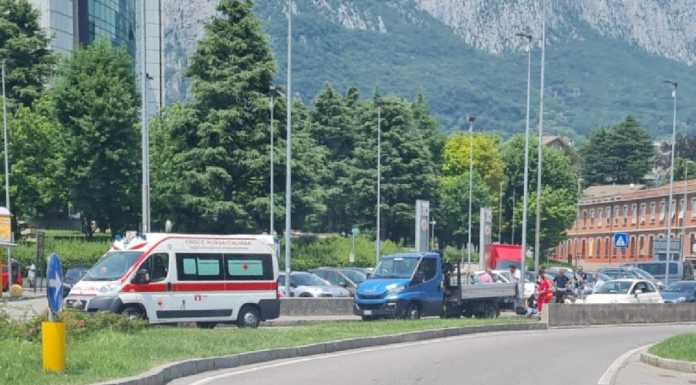 Caleotto: due pedoni investiti sulle strisce pedonali