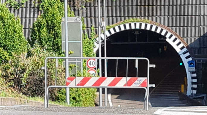 SS36. Mezzo in panne sulla nuova Lecco-Ballabio, strada chiusa