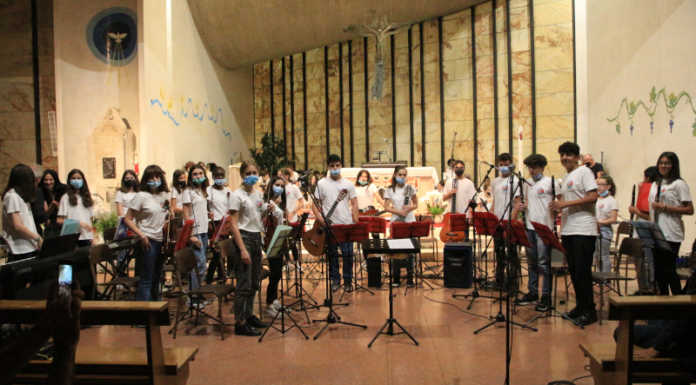 Applausi a scena aperta per il saggio di fine anno della Scuola Media Manzoni