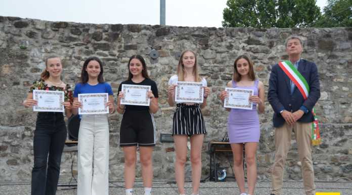 La città premia i suoi talenti: borse di studio e concorso “Calolzio a colori”