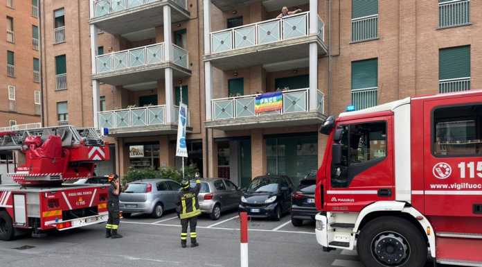 Non rispondeva né al telefono né al campanello, soccorsi in viale Montegrappa Vigili del Fuoco