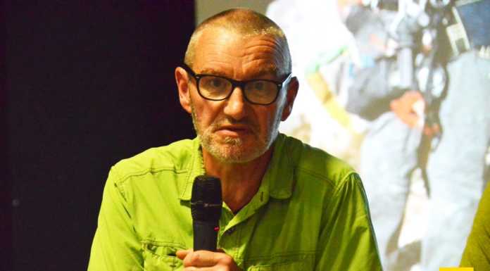 Lo scalatore e chiodatore Alessandro Ronchi ospite della Società Escursionisti Civatesi un_chiodo_in_testa_delfino_formenti