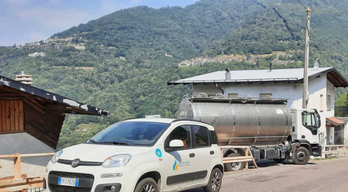 Emergenza acqua a Crandola, autobotti per riempire il serbatoio di Vegno Lario Reti Holding è intervenuta con le autobotti nella frazione Vegno a Crandola