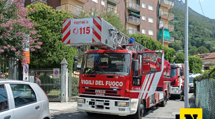 Incendio in un appartemento a Mandello, Vigili del Fuoco al lavoro Incendio appartamento a Mandello del Lario