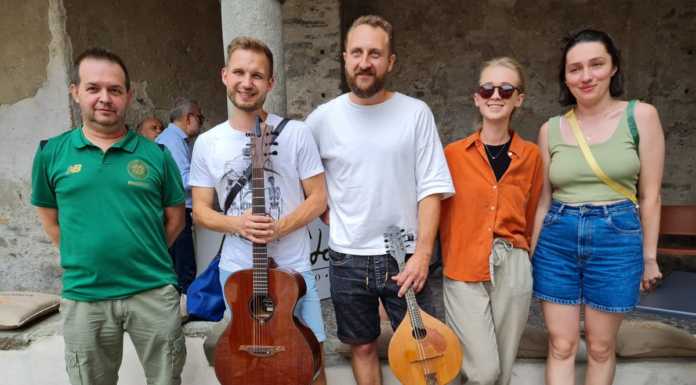 A Lecco la Jolly’s Band: “Fuggiti dalla guerra suoniamo per aiutare l’Ucraina” La Jolly's Band a Lecco per una serie di concerti