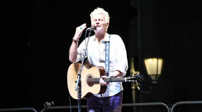 Lecco, emozioni e musica al concerto di Ron ron concerto lecco