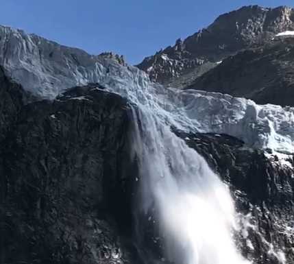 Crollo al Ghiacciaio Fellaria: il video di un escursionista lecchese