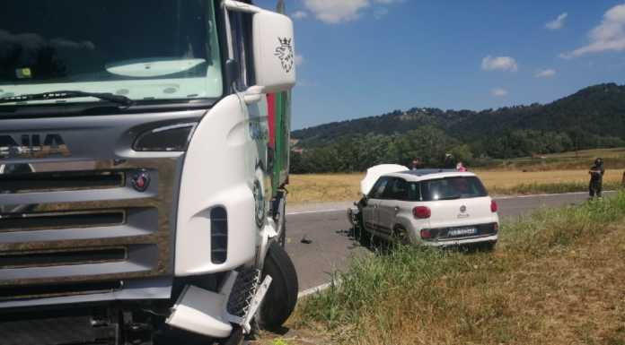 Montevecchia: schianto tra auto e camion, soccorsa 58enne