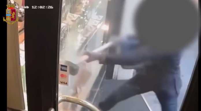 Milano, arrestate tre ‘pantere rosa’. Sono accusate di rapine alle gioiellerie