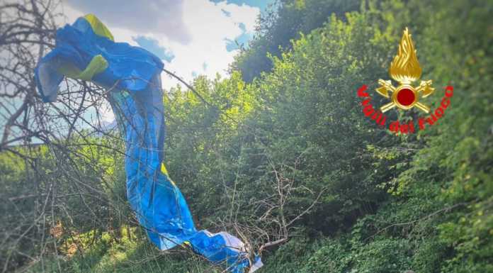 Si schianta con il parapendio a Cortenova: soccorso uno sportivo cade parapendio cortenova