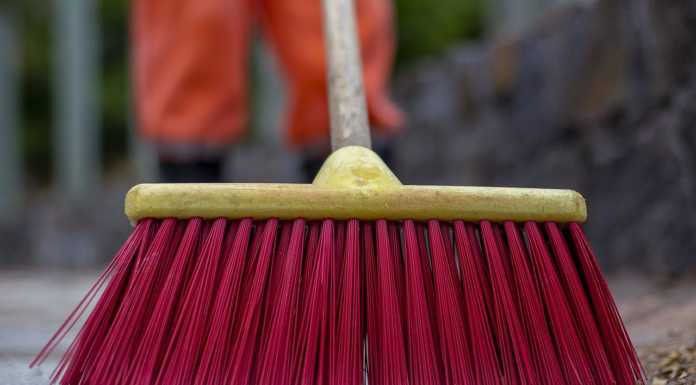 Merate: troppi casi Covid tra i lavoratori, spazzamento strade a rischio