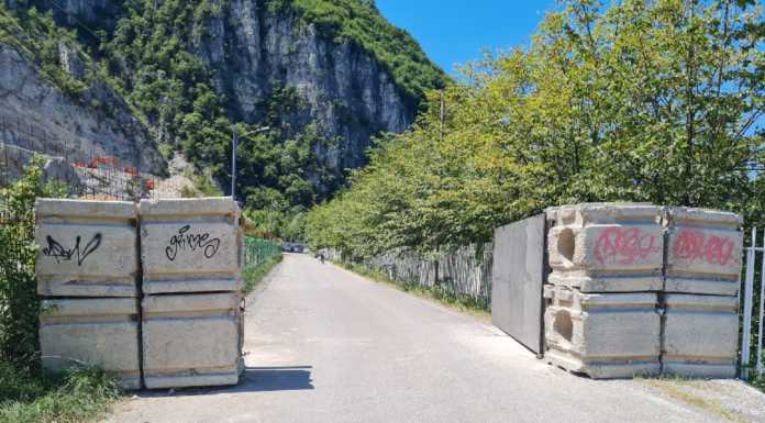 Moregallo, un cancello chiuderà la spiaggia in attesa di un gestore spiaggia moregallo cancello