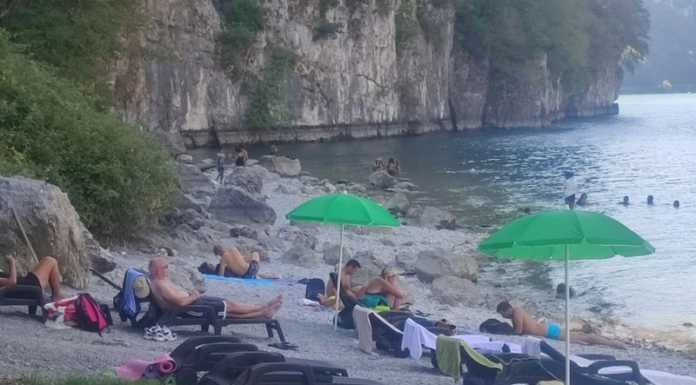 Riaperta la spiaggia di Moregallo, ora ha un gestore "Da Pino beach" Moregallo