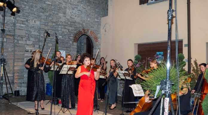 Successo a Varenna per la Kharkiv Chamber Orchestra, nel ricordo del popolo ucraino Kharkiv Chamber Orchestra Varenna