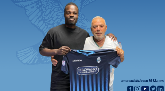 Calcio Serie C. Doudou Mangni torna a vestire il bluceleste Doudou Mangni (credit foto Calcio Lecco 1912)